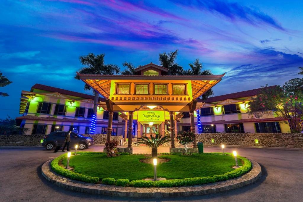 Hotel Nirvana By Luxury International